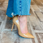 Scarpin Schutz Caiolea Verniz Bege