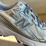 Tênis New Balance 740 Branco e Prata com Renda