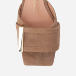 Sandália Flat Luiza Barcelos Camurça Fendi