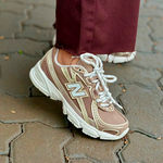 Tênis New Balance 740 Marrom
