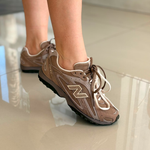Tênis New Balance 204L Marrom