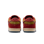Tênis Nike SB Dunk Low 