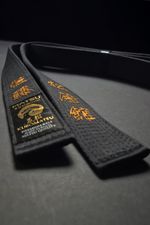 KUROMATSU - Faixa Preta Premium - CETIM