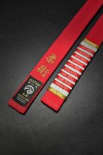 MATSU OBI GRAND MASTER COM PONTEIRA E GRAUS - Faixa Vermelha Premium - ALGODÃO