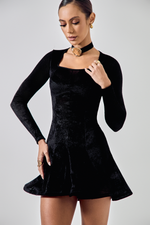 VESTIDO TULE DE VELUDO NESGAS