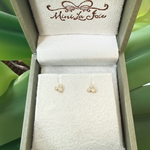 Brinco Três Brilhantes Bebê em Ouro Branco 18k