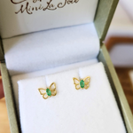 Brinco Borboleta Esmeralda em Ouro 18k