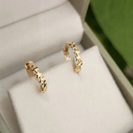 Argola Estrelas em Ouro 18k