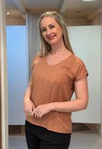 Blusa manga curta estampada Berry & Co Aishty | Caramelo