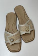  Rasteira slide com tira larga Moleca | Cru e Off White