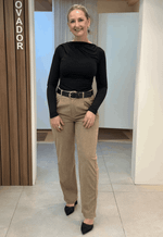 Calça feminina veludo cotele bolso faca Facinelli | Cappuccino
