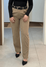 Calça feminina veludo cotele bolso faca Facinelli | Cappuccino