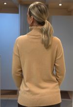 Tricot Gola Boba Com Textura Canelada Padrão Geométrico Em Relevo Facinelli | Amêndoa