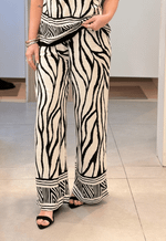  Calça pantalona zebra 290120 Facinelli | preto