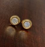 Brinco Solitário Diamantes 0,80cts Ouro Amarelo.