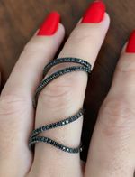Anel Aros Articulados com Diamante Negro em Ouro Branco 18k  Banho de Ródio Negro