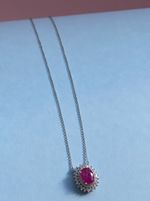 Colar Rubi Oval com Diamantes em Ouro Branco