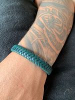 Bracelete Masculino Couro Verde e Aço.