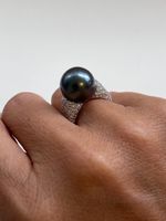 Anel Pérola Negra e Diamantes Ouro Branco