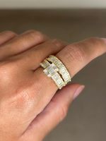 Anel Solitário  e Meia Aliança de Diamantes Ouro Amarelo.