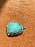 Colar Coração Esmeralda Diamantes Ouro Branco.
