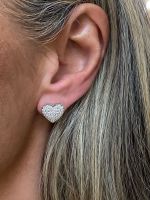 Brinco Coração Pavê Diamante Ouro Branco.
