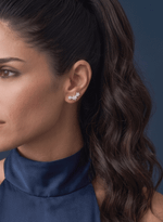 Ear Cuff Três Flores Pavé