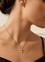 Colar Cruz Cravejado Diamante 0.42ct
