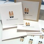 Kit Cartões sapatilha CHANEL + Envelopes + Adesivos + Caixa Personalizada