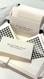 Kit Cartões Pied de Poule + Envelopes com Forro + Adesivos + Caixa