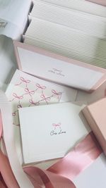 Kit Cartões Cris Laços + Envelopes com forro + Adesivos