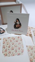 Kit Cartões Santa Rita + Envelopes com Forro + Adesivos + Caixa Personalizada