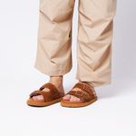 Sandália Slide Fivela Camel