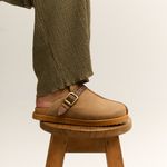 Sandália Mule Clog Camurça Nozes