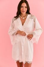 Robe Curto Com Renda Em Cetim Off White Bride