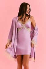 Robe Curto Com Renda Em Cetim Lilac 