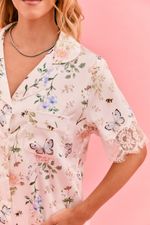 Pijama Clássico Curto Com Botões E Renda Em Cetim Estampa Borboleta E Abelha