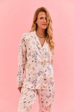 Pijama Clássico Longo Com Botões E Renda Em Cetim Estampa Borboleta E Abelha