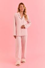 Pijama Clássico Longo Com Botões E Vivo Bege Em Flanela Rosa Ballet 
