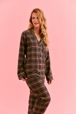 Pijama clássico longo com botões e vivo bege em flanela xadrez marinho e marrom