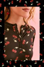 Pijama Longo em Soft Print Estampa Cereja Noir