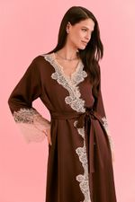 Robe Midi com Renda em Cetim Marrom