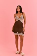 Camisola Curta com Renda em Cetim Marrom