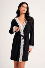 Robe Curto Essencial com Renda Branca em Malha Preta