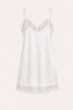 Camisola Curta com Renda em Cetim Off White Essencial