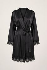 Robe Curto com Renda em Cetim Preto Essencial