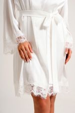 Robe Curto com Renda em Cetim Off White Essencial