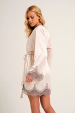 Robe Curto com Renda e Detalhe na Vista Cinza em Cetim Nude