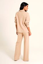 Blusa Loungewear Bege Manga Longa Decote V em Malha Power