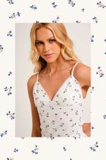 Pijama Trijunto com Cardigã, Top de Renda e Shorts em Malha Maquinetada Estampa Mini Floral